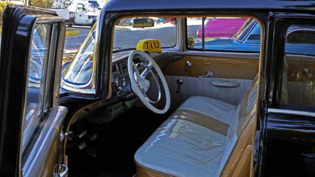 What-You-Should-Know-While-Buying-Seat-Cover-for-A-Car-on-thestuffofsuccess