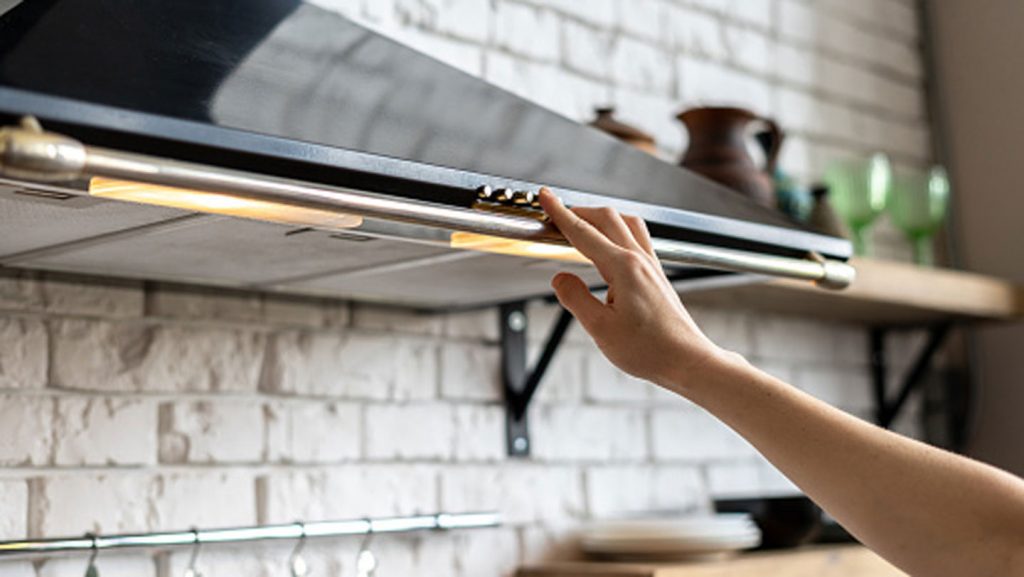 5-Types-of-Range-Hoods-You-Should-Check-Before-Buying-on-thestuffofsuccess