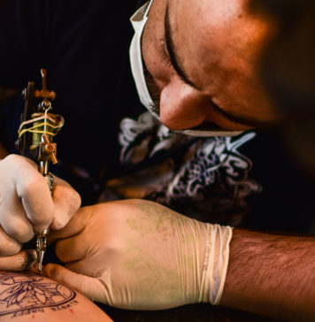 Tattoo-Peeling-Things-You-Must-Do-to-Care-Your-Skin-on-thestuffofsuccess-info