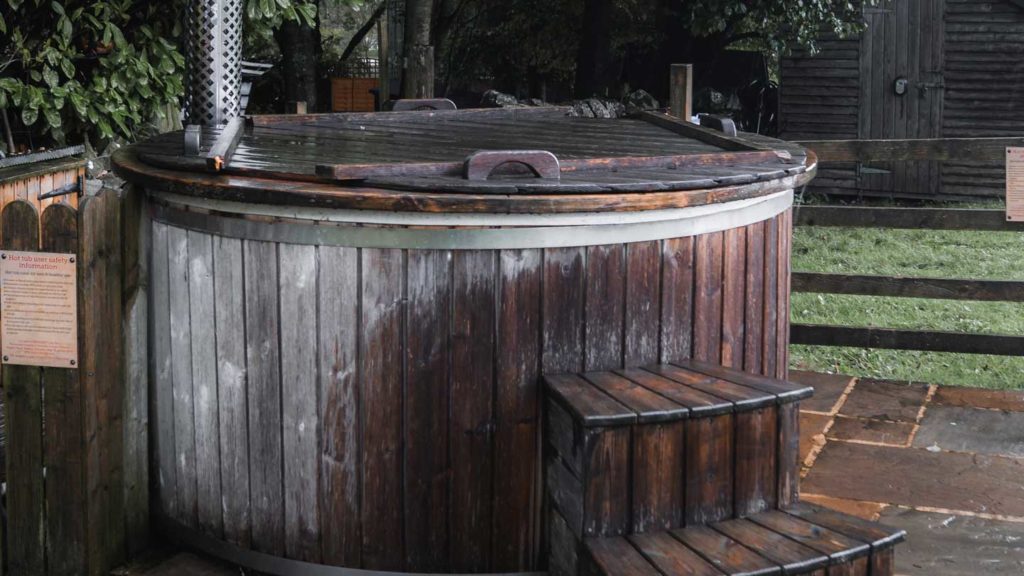 The-7-Best-Hot-Tub-Removal-Companies-in-Your-Area-on-thestuffofsuccess