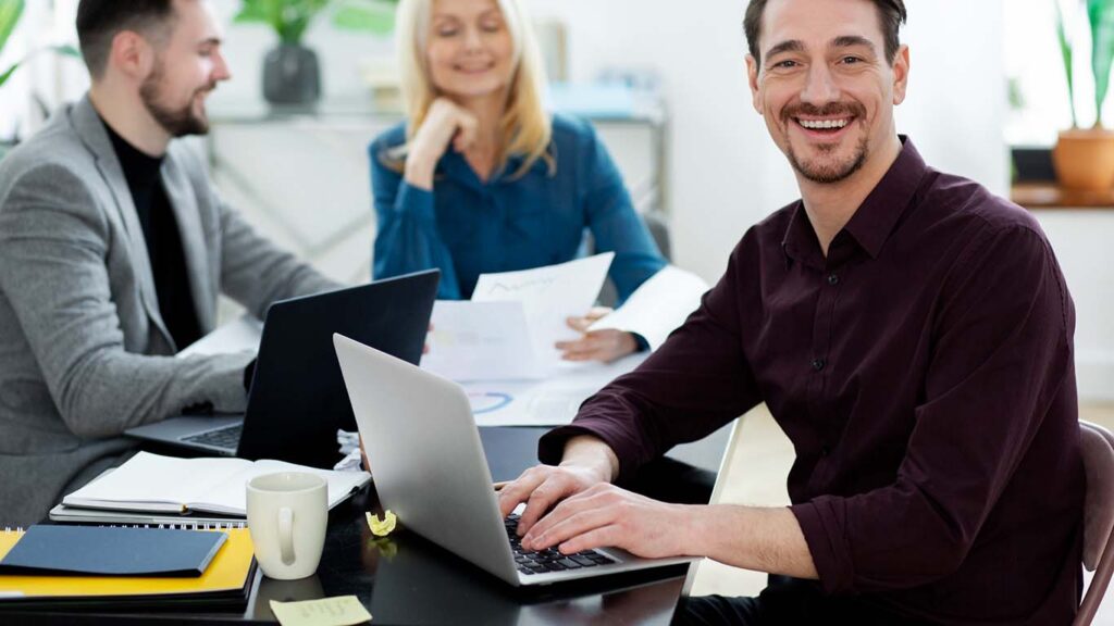 Why Do Expert Web Designers Deliver Optimal Results For Websites on thestuffofsuccess